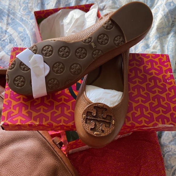 COPY - COPY - Tory Burch Ballet Shoes - Picture 2 of 7